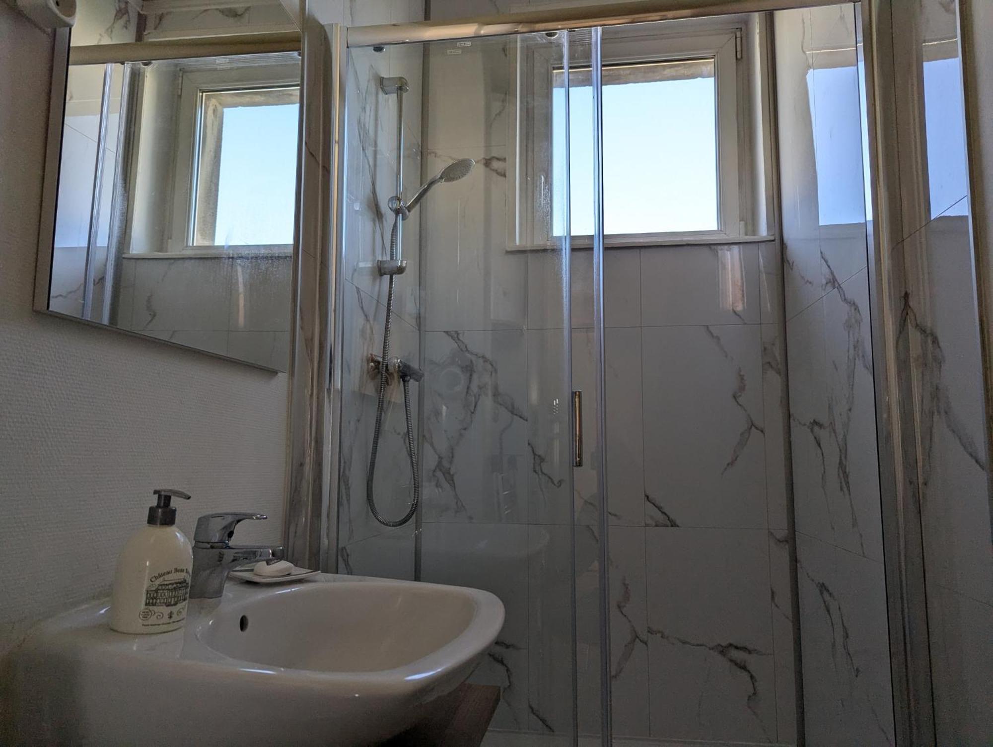 Le Mirage - Appartement 2 Chambres, Salon, Cuisine Equipee, Parking Et Wifi Gratuit 牟罗兹 外观 照片